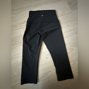 Lululemon cropped black leggings